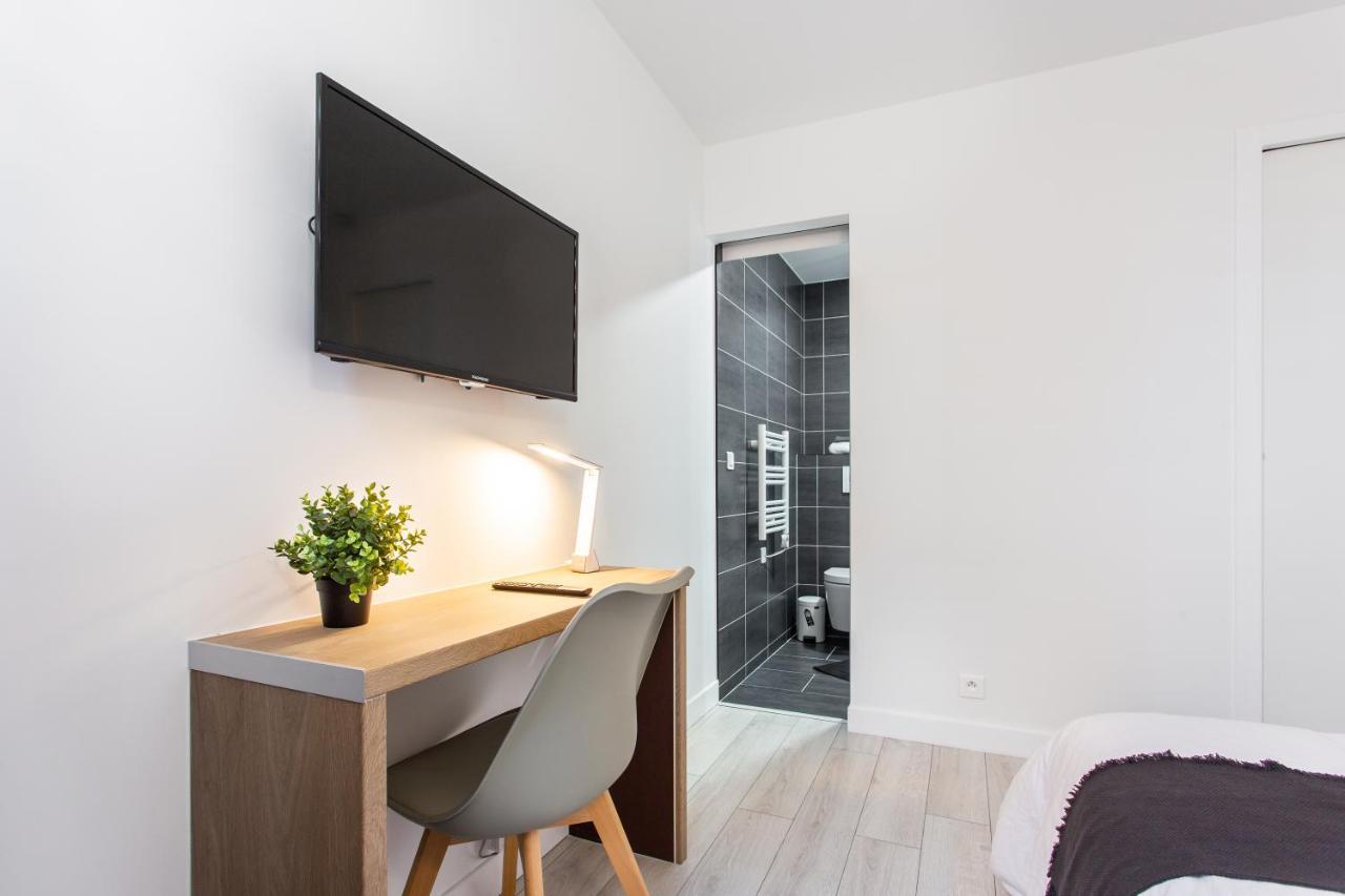 D&E - Paris-Disney - Holidays Apartment - Appartement De Vacances - 5 Chambres- 5 Sdb - 5 Bedrooms - 5 Bathrooms - Netflix Шан-сюр-Марн Экстерьер фото